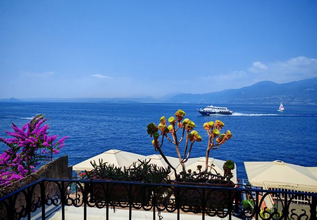 Apartamento en Torri del Benaco - SG Luxury - Pieds dans l'eau Torri